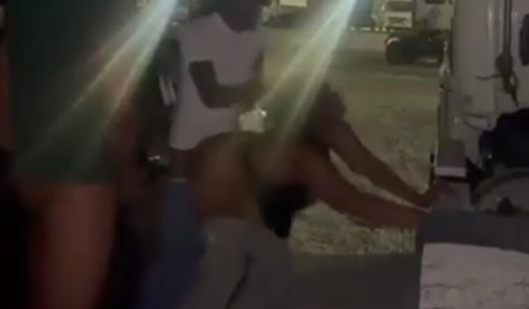 Trending: Two guys fuck Lekki Hookup babe outside club
